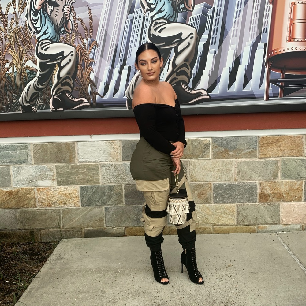 “Block it out cargo pants”